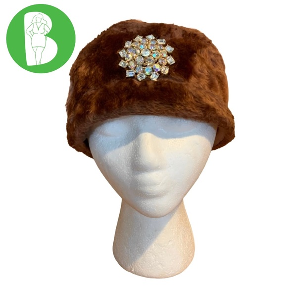 VINTAGE 1960'S HB SELENE BROWN BEAVER FUR PILL BOX HAT W/RHINESTONE DECORATION